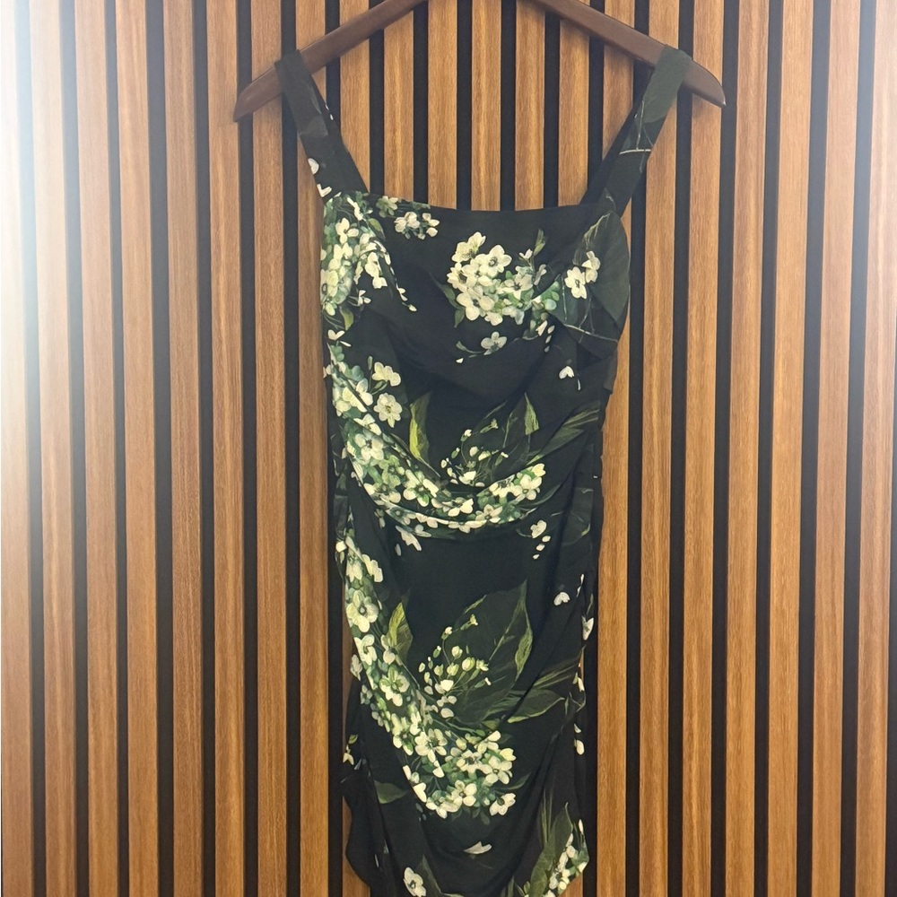 Dolce & Gabbana Floral dress owned by actress Tara Reid